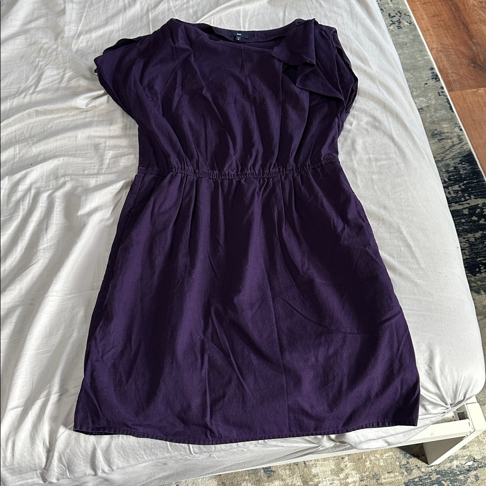 GAP Women’s Short Sleeve Midi Dress in Dark Plum